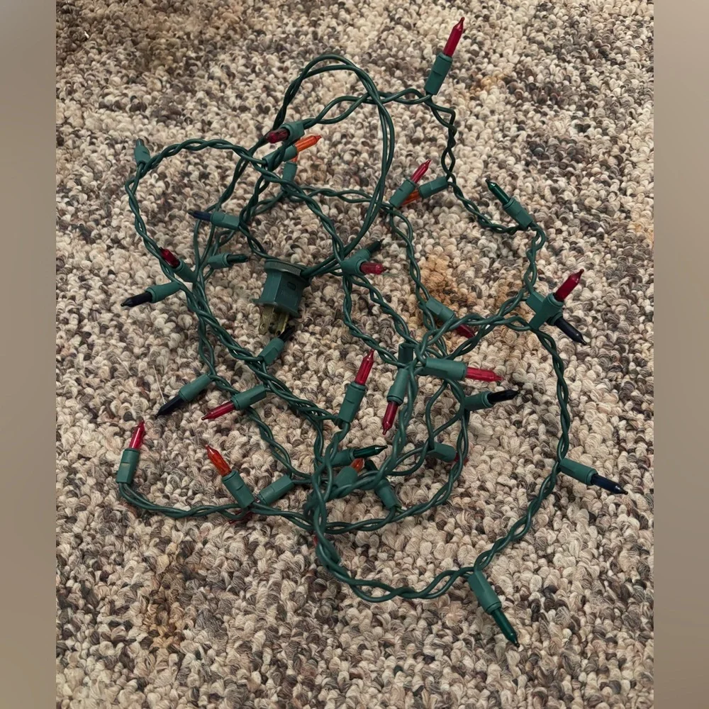 35ct. Mini multi colored Christmas Light Set.